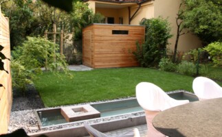 Moderner Privatgarten im Münchner Westen