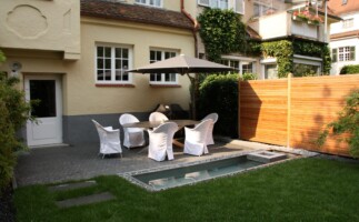 Moderner Privatgarten im Münchner Westen